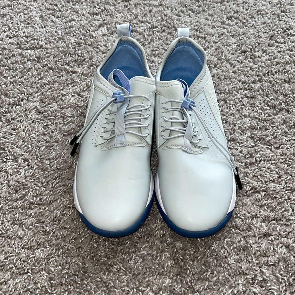 Clove Grey and Blue Nursing Shoes Size Women 7.5